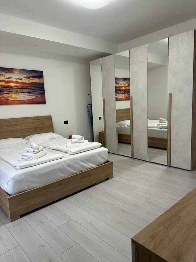 Cavour Apartment Center Bardolino Ngoại thất bức ảnh