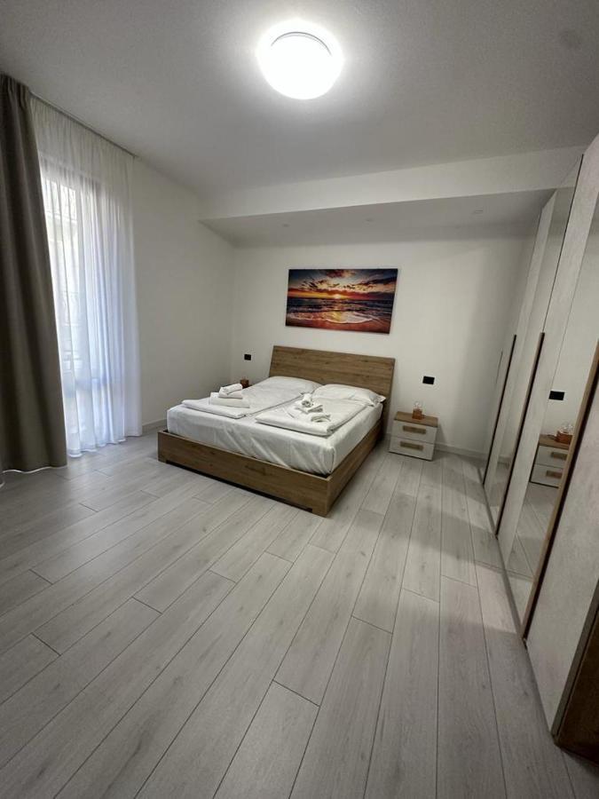 Cavour Apartment Center Bardolino Ngoại thất bức ảnh