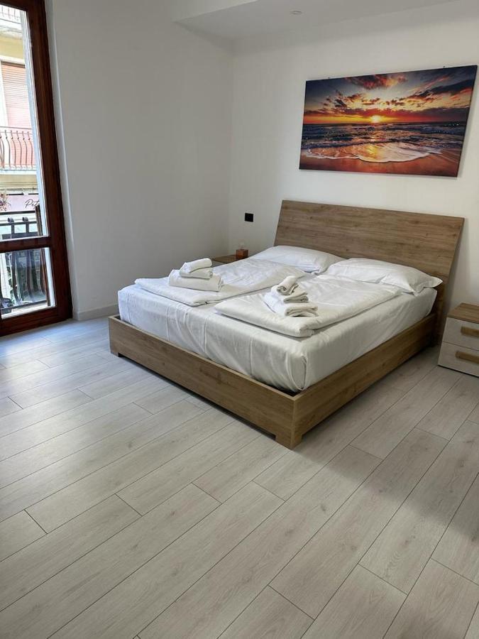 Cavour Apartment Center Bardolino Ngoại thất bức ảnh